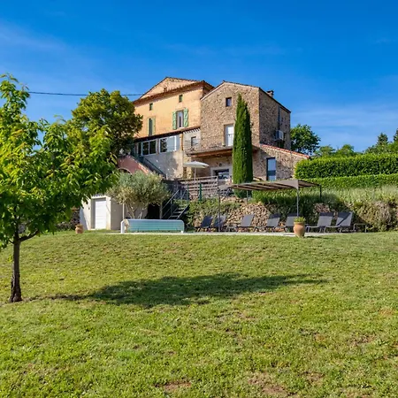 Maison De Village